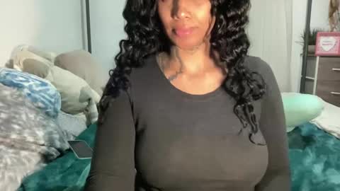 Snapshot of jenni_cash chatting on 02-13-25, 08:06 Mistress Jenni online show from 02-13-25, 08:06