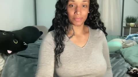 Snapshot of jenni_cash chatting on 03-04-25, 11:54 Mistress Jenni online show from 03-04-25, 11:54