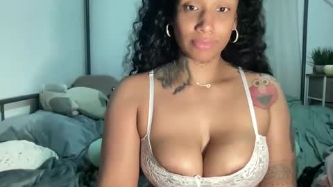 Snapshot of jenni_cash chatting on 03-06-25, 09:14 Mistress Jenni online show from 03-06-25, 09:14