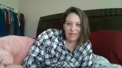 Snapshot of jennibean6996 chatting on 02-01-26, 01:42 Jennibean6996 online show from 02-01-26, 01:42