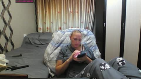 Snapshot of jennideep chatting on 06-22-26, 06:38 JenniDeep online show from 06-22-26, 06:38