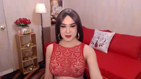 jenniegarcia online show from 12-21-25, 03:52