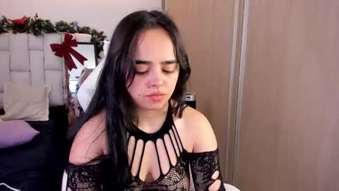 Lim Jennie online show from 12-11-24, 03:15