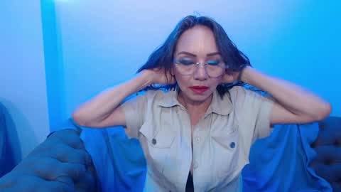 Snapshot of jennierosse chatting on 12-31-24, 12:36 Jennie online show from 12-31-24, 12:36