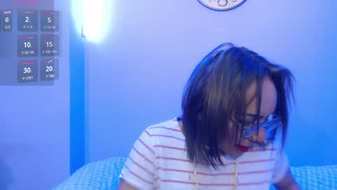 Snapshot of jennierosse chatting on 01-11-25, 12:07 Jennie online show from 01-11-25, 12:07