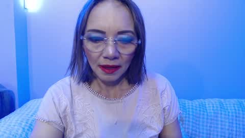 Snapshot of jennierosse chatting on 01-12-25, 01:27 Jennie online show from 01-12-25, 01:27