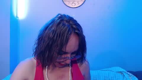 Snapshot of jennierosse chatting on 01-17-25, 12:42 Jennie online show from 01-17-25, 12:42