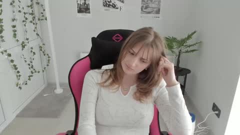 Karla online show from 04-23-26, 01:46