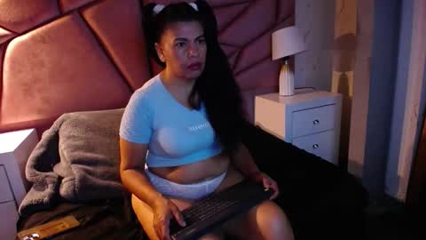 Snapshot of jennifer_0717 chatting on 02-02-26, 11:42 Jennifer online show from 02-02-26, 11:42