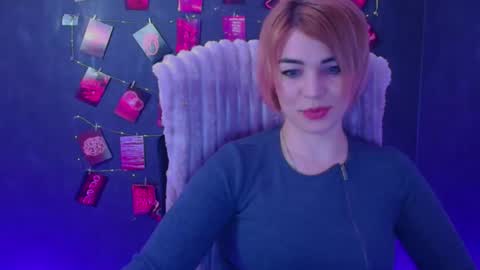 Snapshot of jennifer_cuttie chatting on 04-19-26, 11:53 Jennifer online show from 04-19-26, 11:53