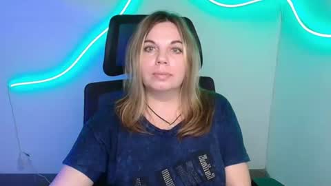 Jennifer online show from 10-06-25, 06:27