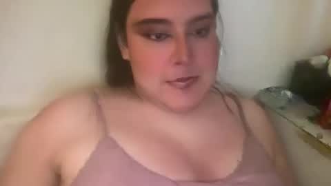 Snapshot of jennifer_robbie chatting on 06-03-26, 04:15 jennifer_robbie online show from 06-03-26, 04:15