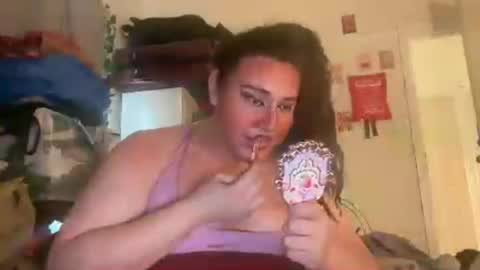 Snapshot of jennifer_robbie chatting on 06-25-26, 05:45 jennifer_robbie online show from 06-25-26, 05:45