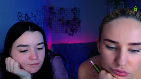 jennifer_sheil online show from 04-19-26, 12:22