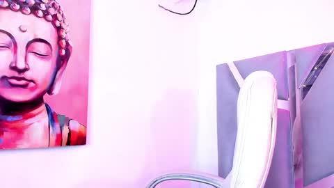 Snapshot of jennifer_t chatting on 12-21-24, 08:00 jennifer_t online show from 12-21-24, 08:00