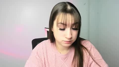 Jennifer online show from 12-15-24, 06:40