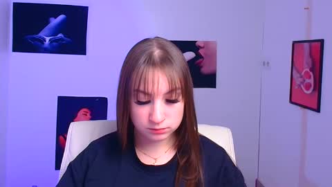 Jennifer online show from 12-24-24, 06:33