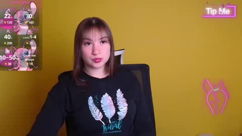 Jennifer online show from 02-27-25, 06:40