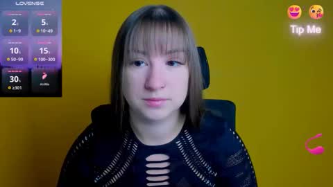 Jennifer online show from 09-19-25, 05:42