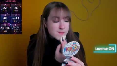 Snapshot of jennifer_xo_ chatting on 12-23-25, 06:33 Jennifer online show from 12-23-25, 06:33