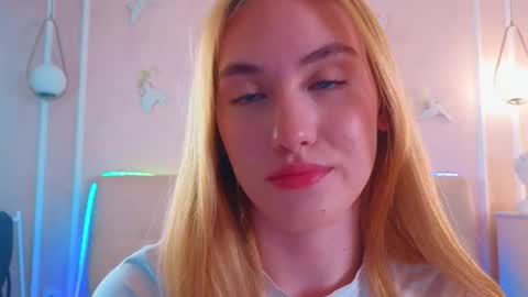 Snapshot of jennifercamprell chatting on 04-15-26, 07:58 jennifercamprell online show from 04-15-26, 07:58