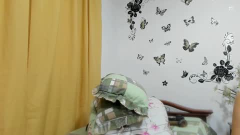 Snapshot of jenniferloveyou chatting on 11-18-25, 04:22 jenniferloveyou online show from 11-18-25, 04:22