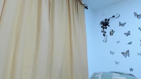 Snapshot of jenniferloveyou chatting on 11-30-25, 10:14 jenniferloveyou online show from 11-30-25, 10:14