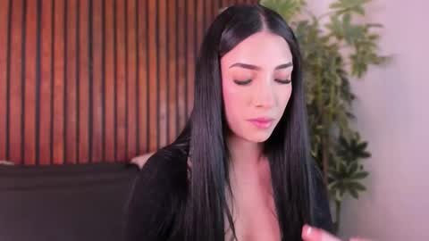     online show from 12-01-25, 12:32