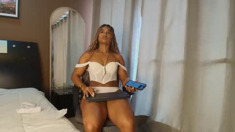 Jenn online show from 02-06-25, 04:58