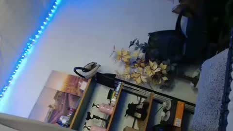 Snapshot of jenny20_xxx chatting on 05-02-26, 05:34 PRETTY JENNY online show from 05-02-26, 05:34