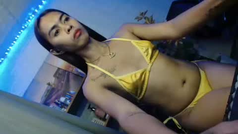 Snapshot of jenny20_xxx chatting on 05-19-26, 10:38 PRETTY JENNY online show from 05-19-26, 10:38