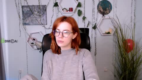 Snapshot of jenny__meow chatting on 01-22-25, 12:17 YOUR BEST WAY TO HAVE FUN online show from 01-22-25, 12:17