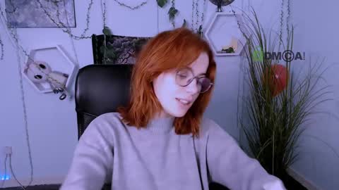 Snapshot of jenny__meow chatting on 01-22-25, 03:18 YOUR BEST WAY TO HAVE FUN online show from 01-22-25, 03:18