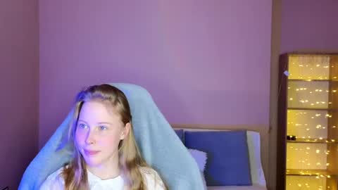 Snapshot of jenny_angelok chatting on 04-22-26, 01:01 Next broadcast on December 05 subject to change online show from 04-22-26, 01:01