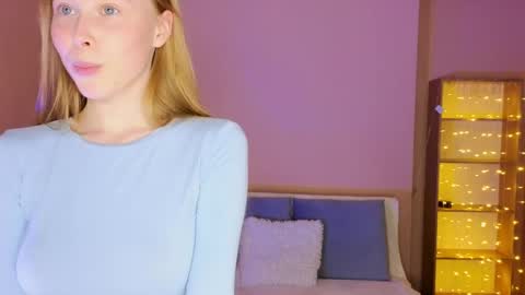 Snapshot of jenny_angelok chatting on 04-23-26, 01:46 Next broadcast on December 05 subject to change online show from 04-23-26, 01:46