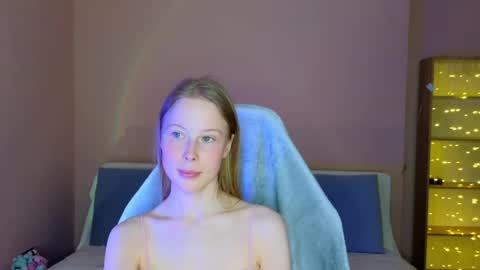 Snapshot of jenny_angelok chatting on 04-25-26, 01:14 Next broadcast on December 05 subject to change online show from 04-25-26, 01:14