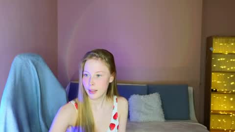 Snapshot of jenny_angelok chatting on 04-27-26, 02:15 Next broadcast on December 05 subject to change online show from 04-27-26, 02:15