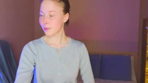 Snapshot of jenny_angelok chatting on 05-15-26, 01:40 Next broadcast on December 05 subject to change online show from 05-15-26, 01:40