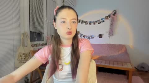 Snapshot of jenny_cox_love chatting on 01-17-25, 07:16 Jennifer Jenny Darling   online show from 01-17-25, 07:16