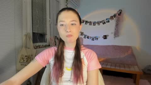 Snapshot of jenny_cox_love chatting on 01-17-25, 10:23 Jennifer Jenny Darling   online show from 01-17-25, 10:23