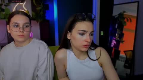 jenny_donne online show from 03-25-26, 06:19