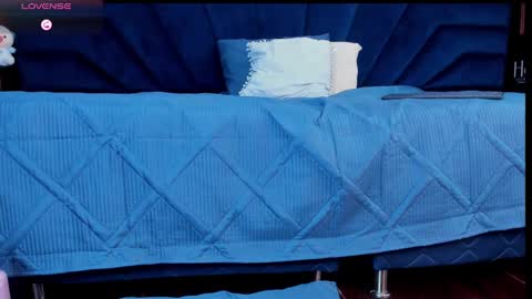 Snapshot of jenny_golden1 chatting on 01-30-25, 02:36 Jenny  online show from 01-30-25, 02:36