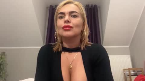 Jenny online show from 12-19-24, 11:50