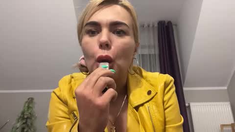 Jenny online show from 01-24-25, 11:48