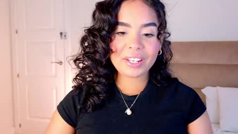Snapshot of jenny_roberts96 chatting on 05-29-26, 06:39 Jenny Roberts online show from 05-29-26, 06:39