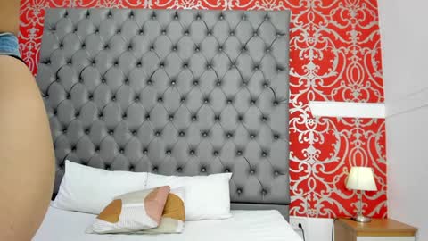 jenny_towers online show from 02-02-25, 08:24