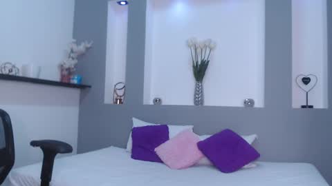 jenny_towers online show from 02-09-25, 06:11