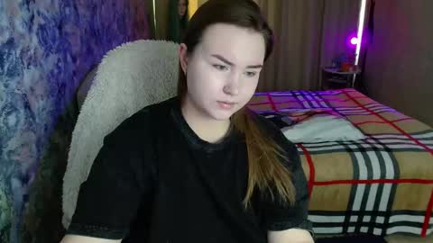 Snapshot of jennyattal chatting on 12-17-25, 08:20 Jenny online show from 12-17-25, 08:20