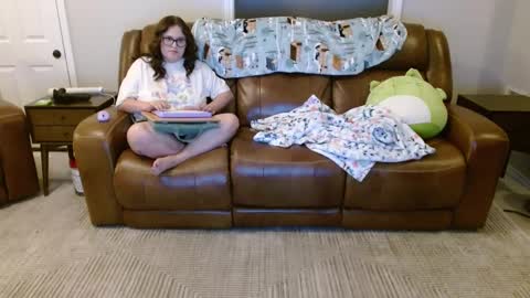 Snapshot of jennycakes2643 chatting on 12-23-24, 02:02 JennyC online show from 12-23-24, 02:02