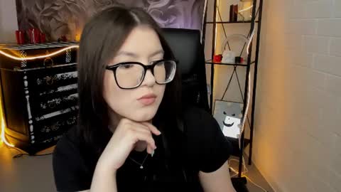 JENNY online show from 06-15-26, 11:45